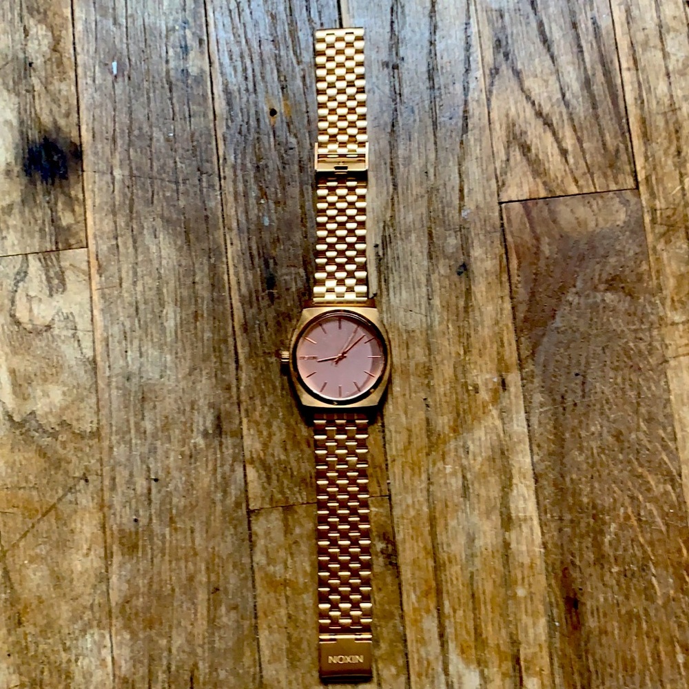 Nixon Minimal Time Teller Medium 100 M